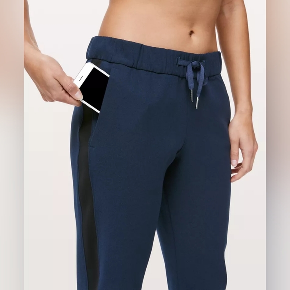 Lululemon On The Fly PantWoven Track ST - Picture 3 of 11